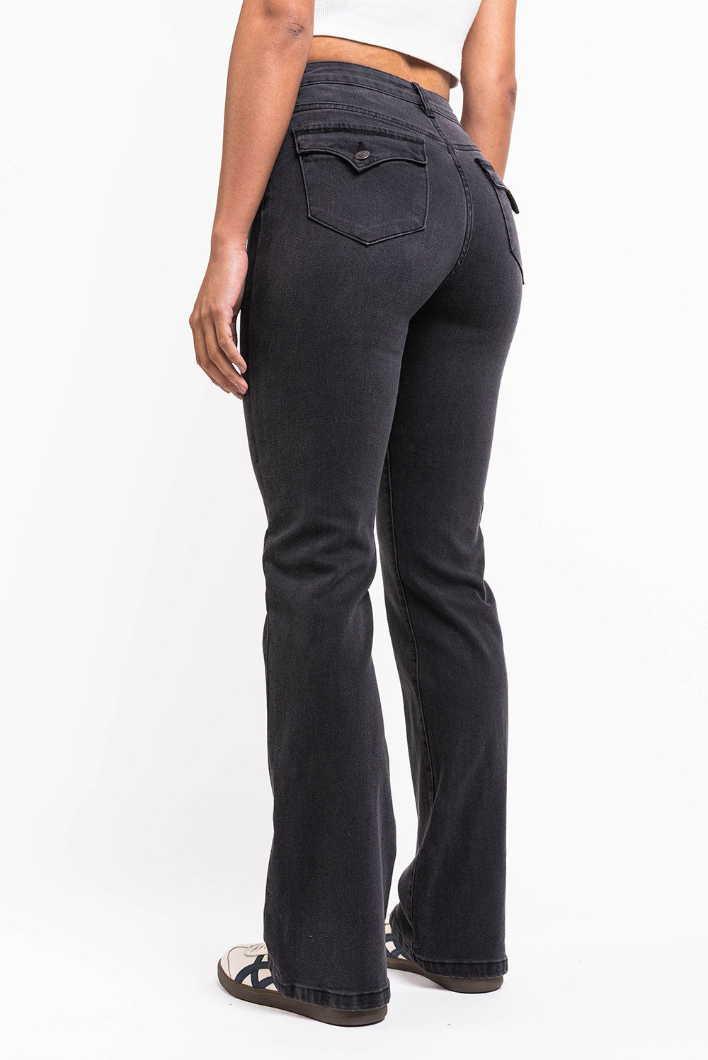 Claire 04High Bootcut Jeans - Washed Black – MADLADY